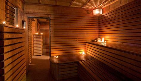 saunas gays barcelona|Gay Barcelona Guide 2025